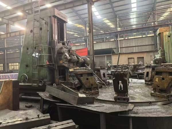 武重y31500，5米滚齿机，直径5米卡盘3.7米40模，刀杆.