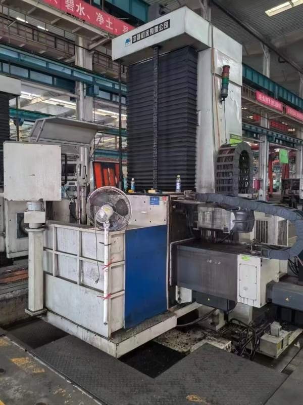 中捷6813数控双面镗床  ，工作台1.410米  ， 宽加工到.
