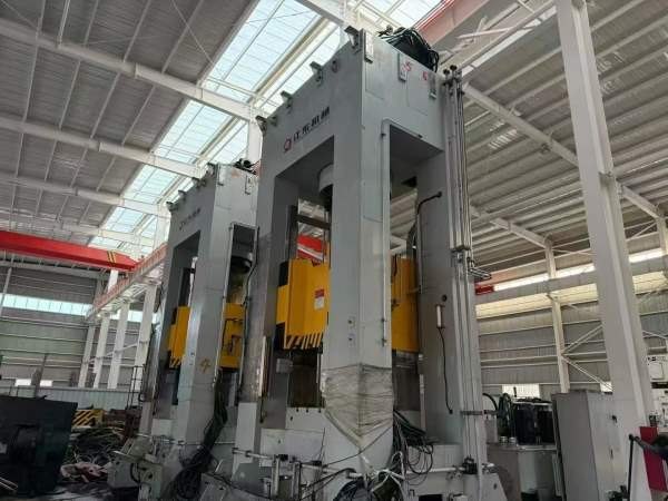 全新1600吨快速锻造油压机，工作台13501400，电机功率.