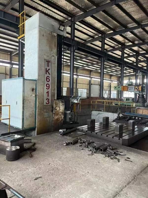 刚买下，全款已付青岛腾辉6913数控落地镗，行程：36米.