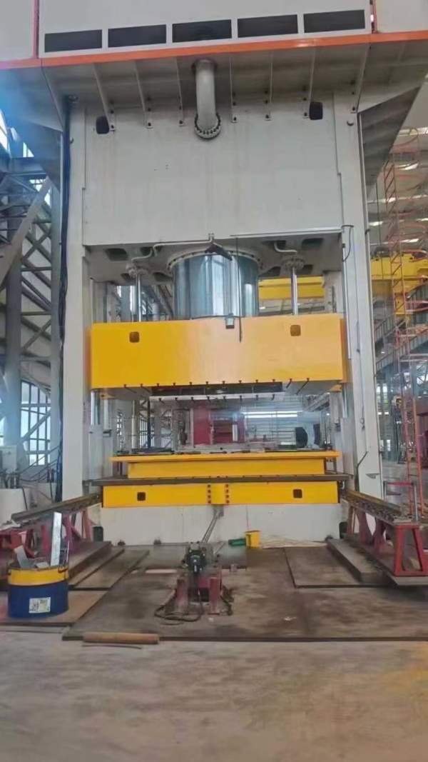 5000吨液压机，全新机在位试机出售。