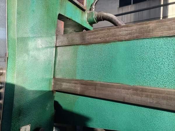 处理一台自贡3050摇臂钻，机器少用