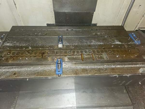 厦门杨森超高性能系列，两线一硬1375加工中心一台，罗.