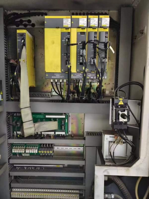 刚刚买下一批友佳立加、全部只使用3000小时左右、800A.