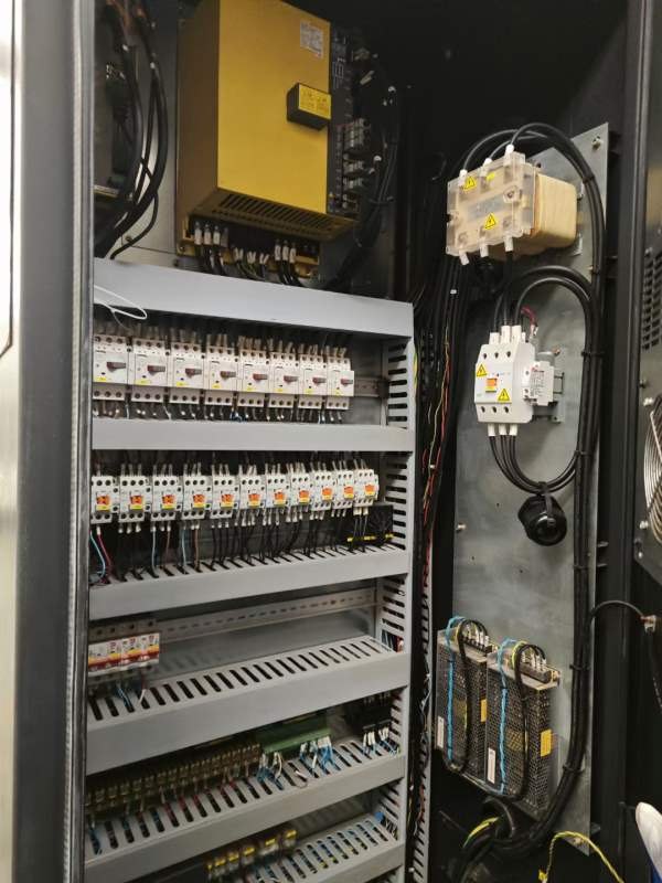 出售两台斗山515加工中心，行程1020/510/625，发那科.