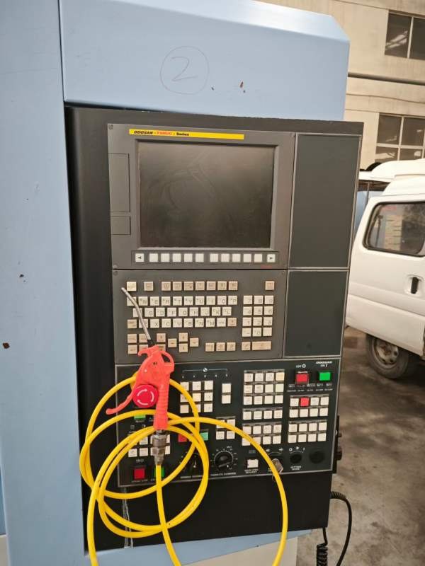 出售两台斗山515加工中心，行程1020/510/625，发那科.