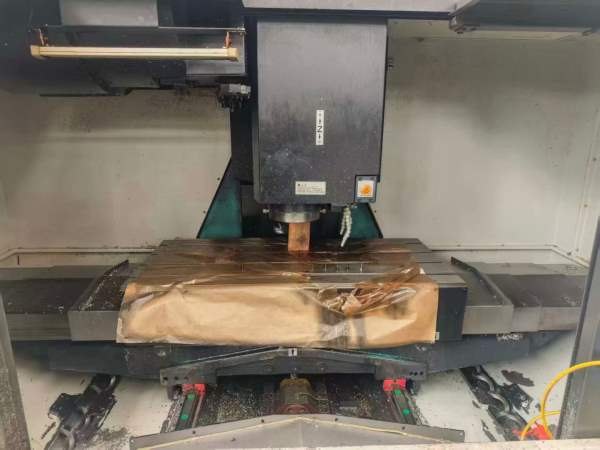 斗山515加工中心同款2台，带中心出水，行程相当于1米.