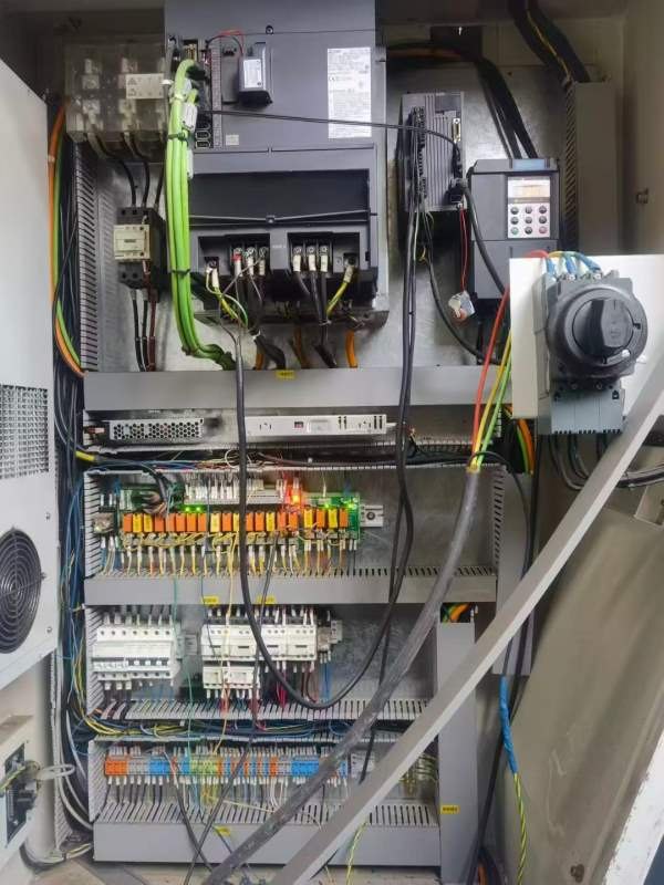 2021年扬森年6月厦门扬森重型YSV-1160加工中心，三菱M.