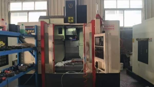 2023年4月杰鹰966三菱M80系统，主轴直联12000转，三线.