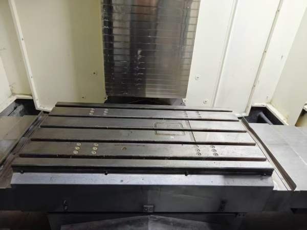 新到一台2023年台群T-V856S加工中心，发那科OI-MFPlus.