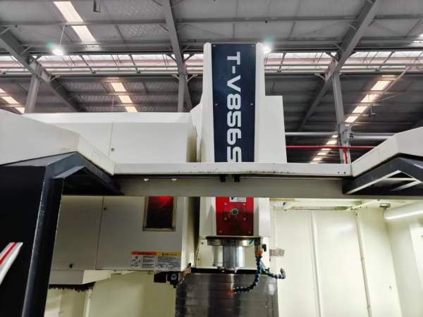 新到一台2023年台群T-V856S加工中心，发那科OI-MFPlus.