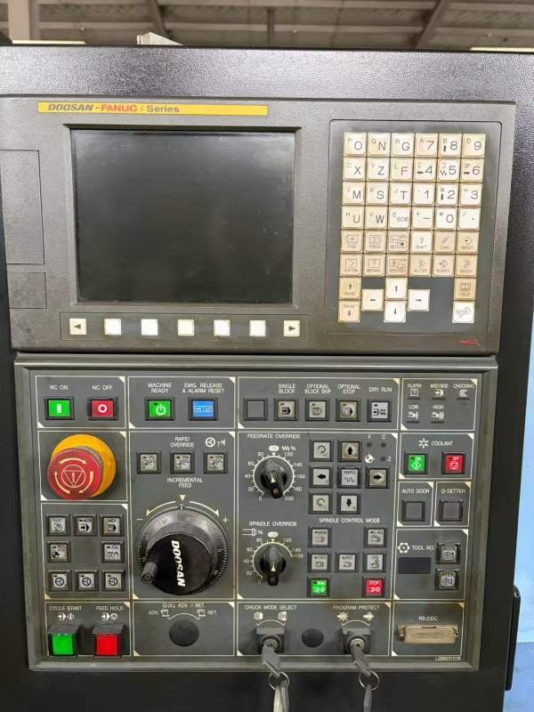 韩国原装220m车铣复合，带4把动力刀。无尾座。