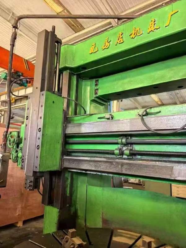 瓦房店2.5米立车，在位出售