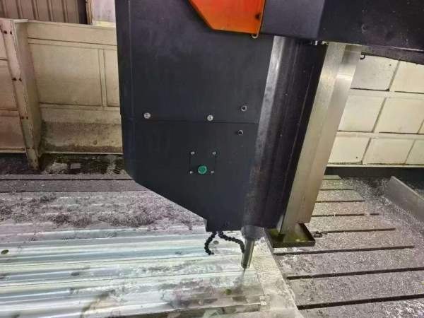 银鹏3020数控龙门工作台31.6米，门宽2米，法兰克系统