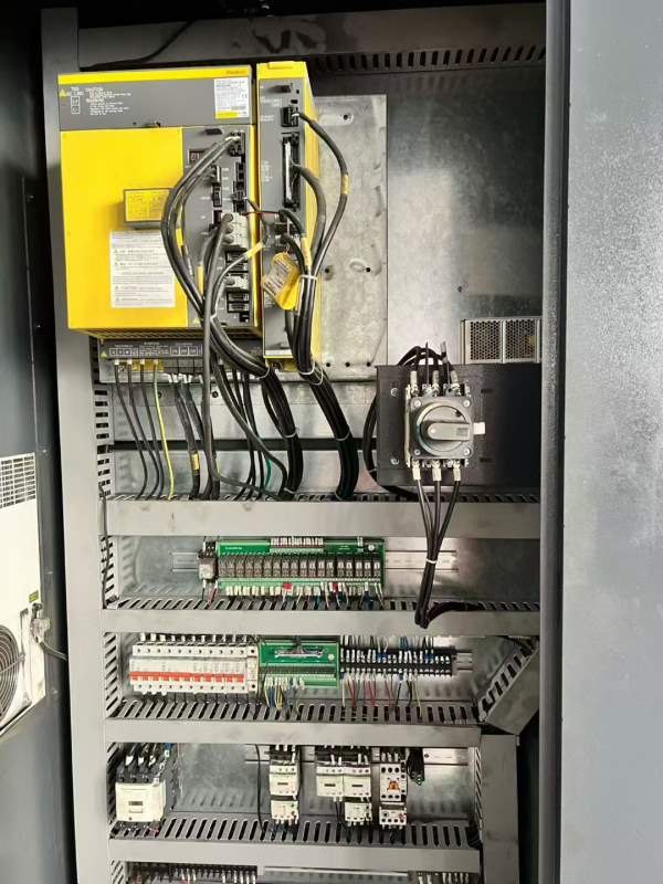 新到兆山1060加工中心，发那克MF-Plus系统，两线一硬.