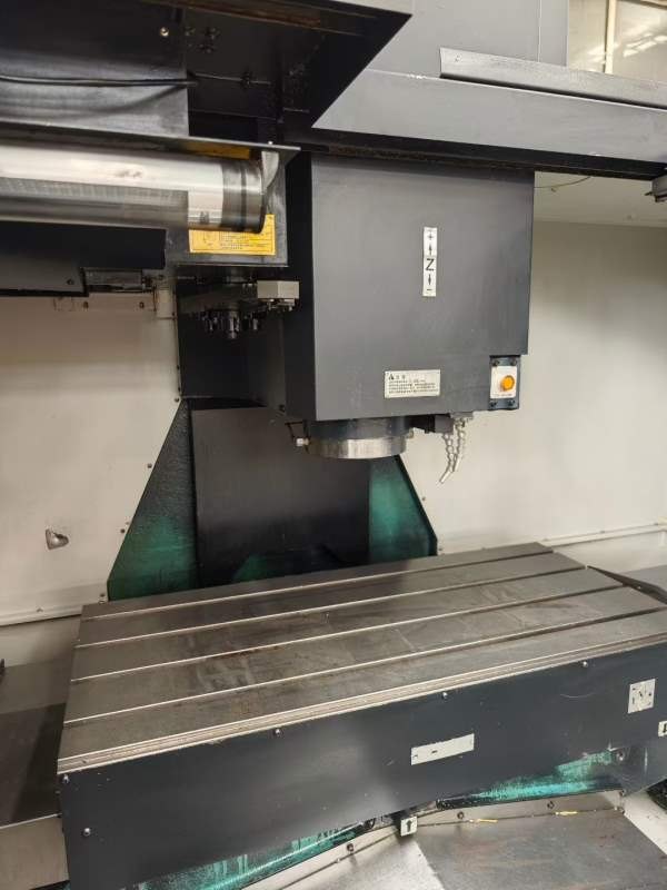 斗山DNM515立式加工中心，2015年出厂，发那科系统，BT.