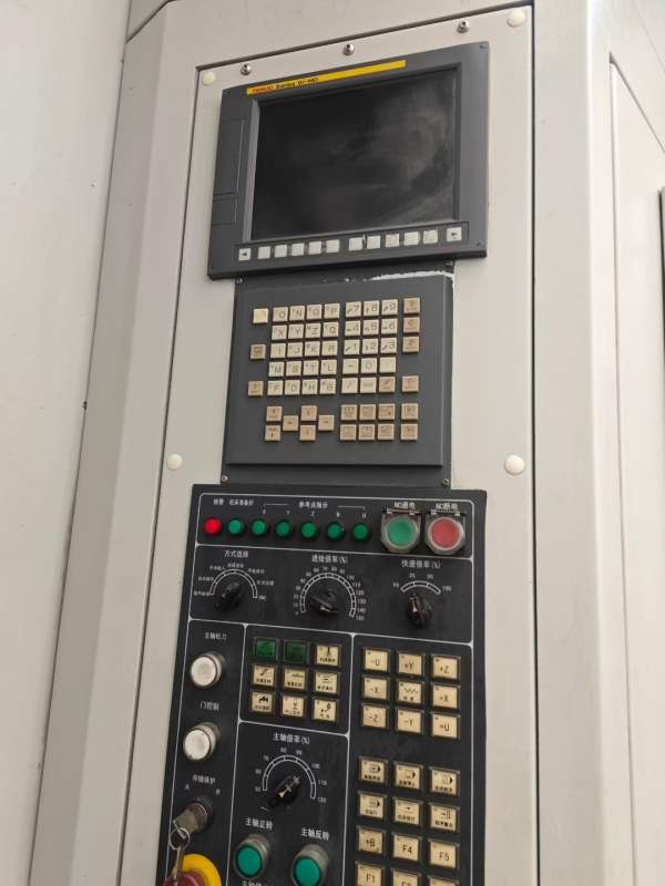 纽威一米卧加，千分之一度带光栅，主轴10000转高低档.