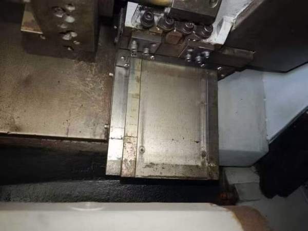 台湾原装胜杰MT-208斜身车8寸卡盘 、10工位刀塔 带尾.