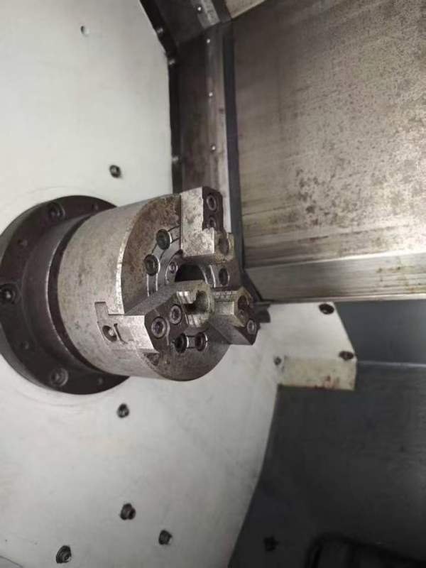 台湾原装胜杰SJ-20斜身车6寸卡盘、8工位刀塔 带尾座加.