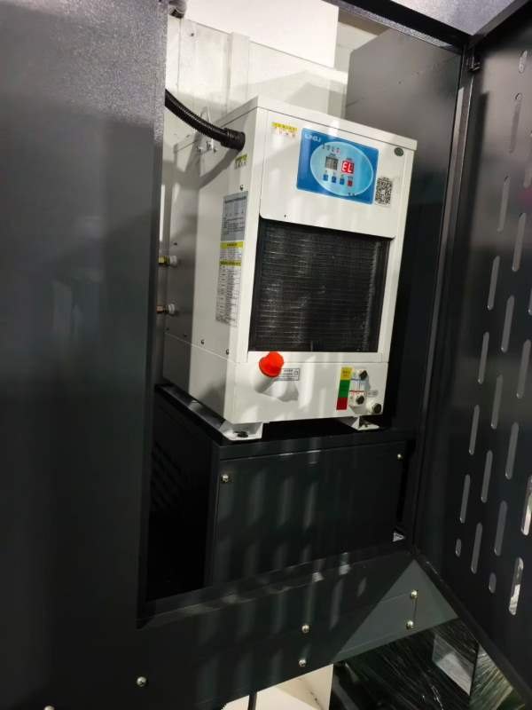 同款7台，已售四台，全新小巨人855加工中心，三菱M80.