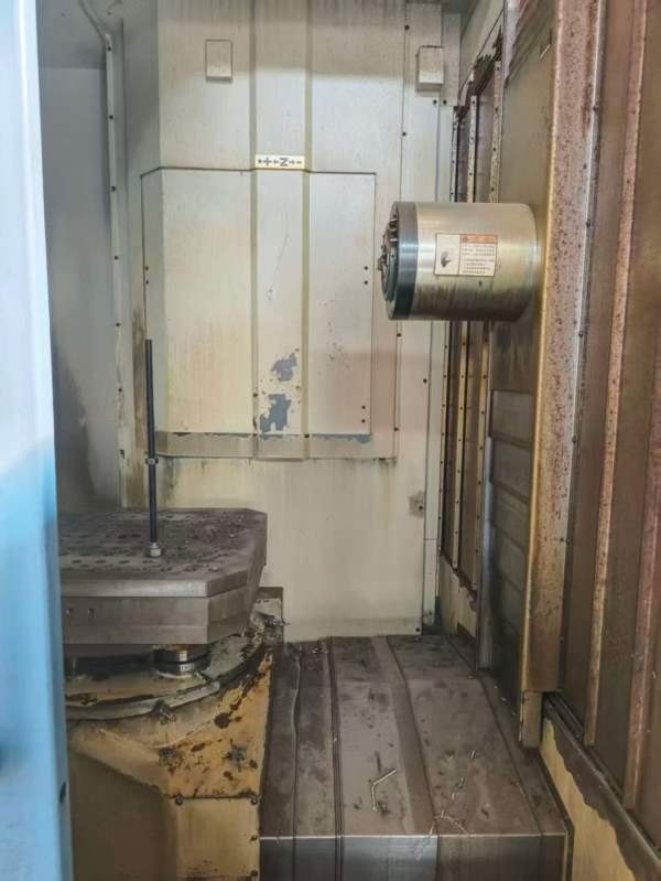 台湾大立630卧加，回转交换双工位，BT50齿轮头，三轴.