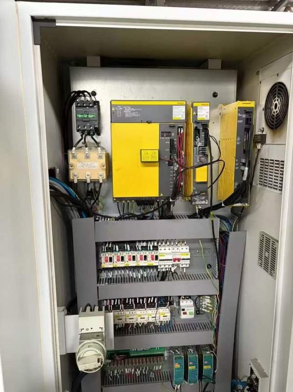 同款四台普拉迪pyc4500带320谭兴四轴。