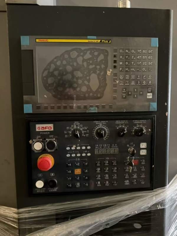 未清洗 原状态 台湾高峰2500型材机 直连主轴12000转 .