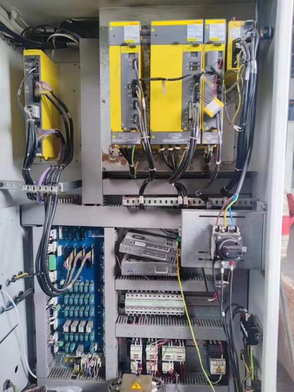 刚刚买下程泰GLS-2000斜轨车床、发那科TF系统，高配@.