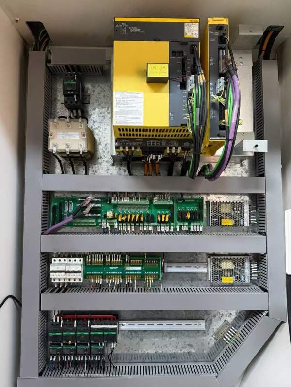 2023年准新铭钰1165加工中心，三轴线轨，发那科MF plu.