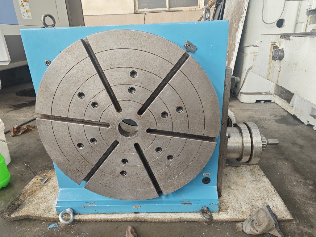 出售630数控转台一个