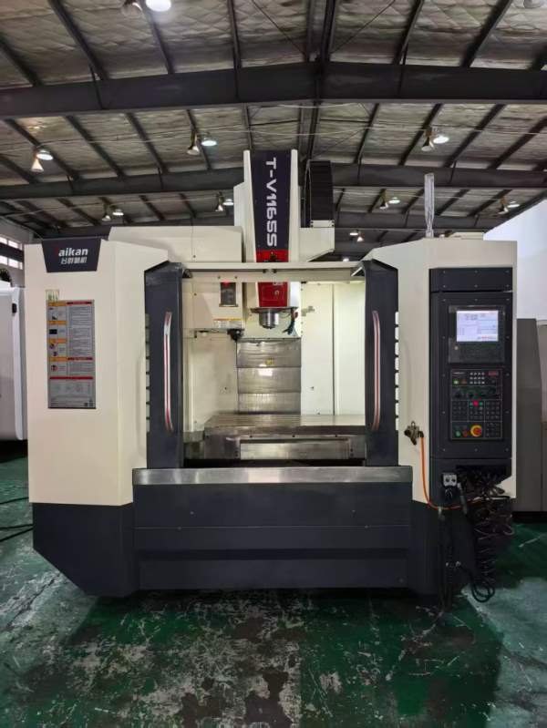 台群T-V1165S立式加工中心工作台：工作台尺寸为1200mm.