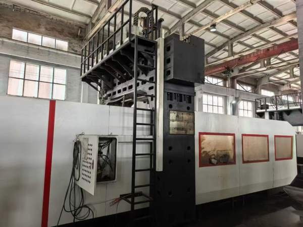 工厂在位常州野凌3024龙门加工中心两线一硬导轨.重型.