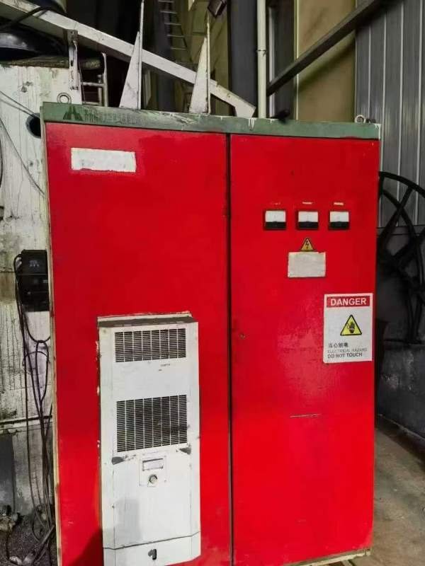 工厂在位出售一台齐齐哈尔5120两米数控立车，发那科td.