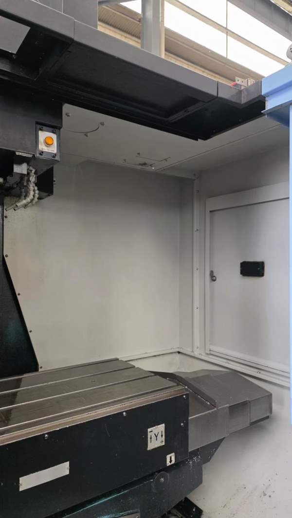 韩国斗山DNM415加工中心同款2台。FANUC 0iMD系统BT40.