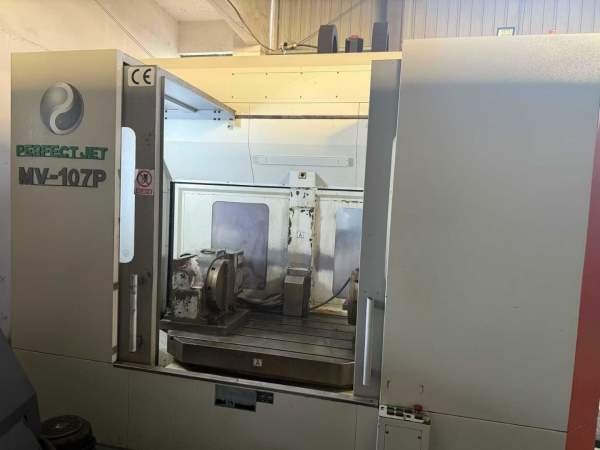 台湾原装品正MV-107P双工位立加原值150多万带2个台湾.