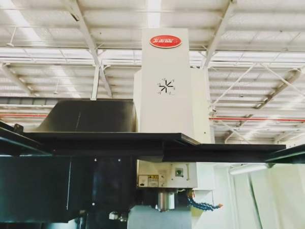 乔锋EV-1160加工中心2022年后一台三菱M80系统三轴线轨.