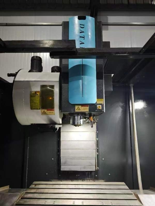 出售同款两台杭州大天855加工中心、发那克MFPlus系统.