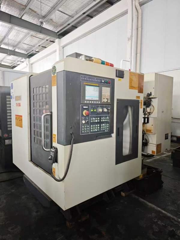 新到一台台湾友佳510A钻工，发那科系统，a尔发驱动，B.