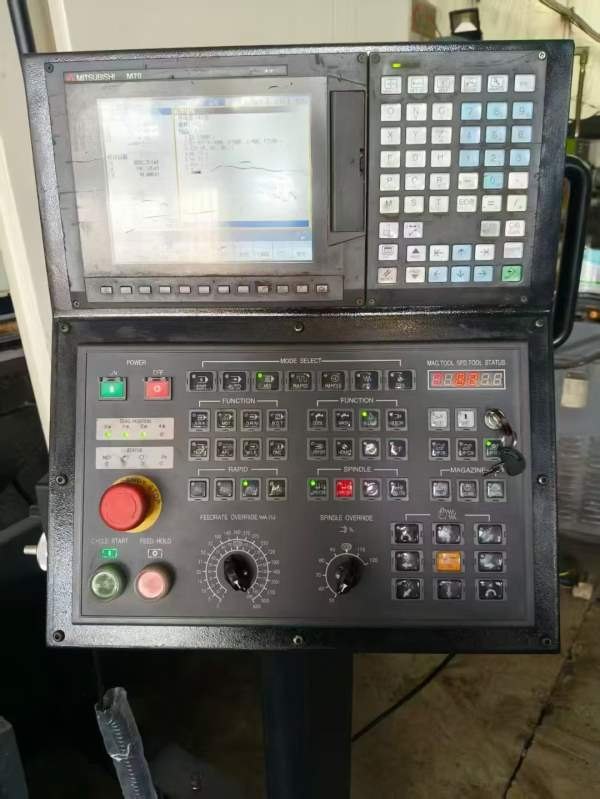 2017年，捷甬达1690数控铣1台，三凌系统， Bt50主轴，.