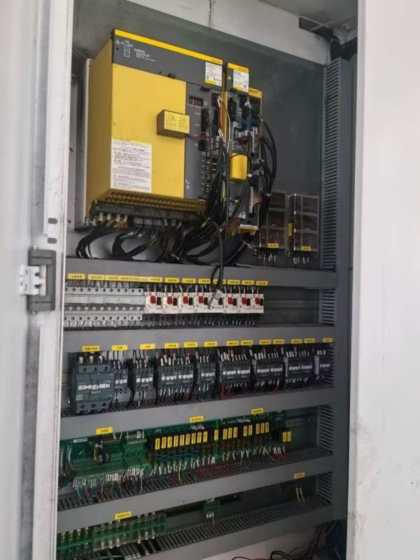 南京威诺克630卧式加工中心，BT50主轴，带中心出水，.