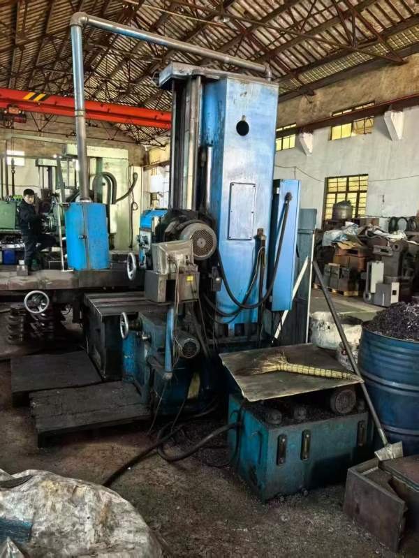 台湾进口镗铣床有朋友喜欢吗？