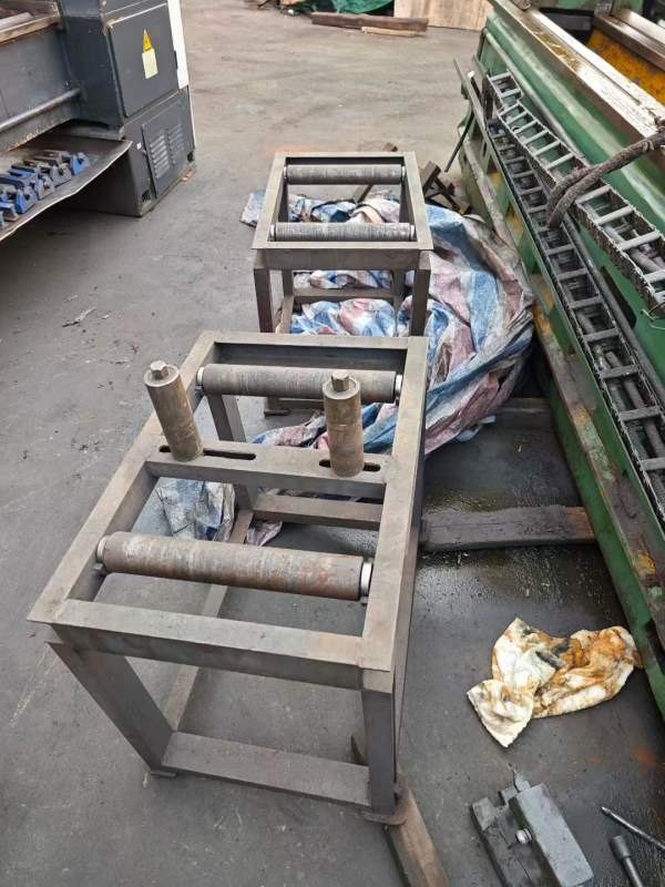 刚刚到货:精品宝石花4232数控锯床低价出售