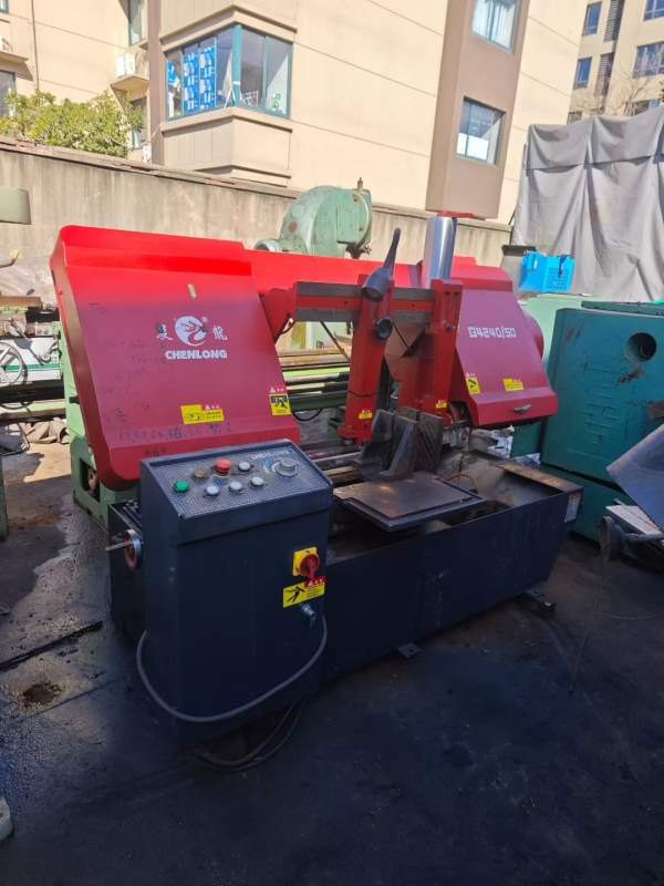 刚刚到货:准新机晨龙4240锯床低价出售