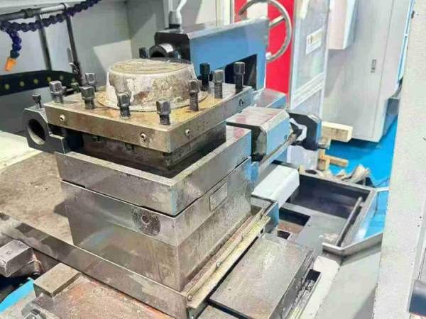 刚刚到货9成新2024年精品浙江金汤6183/1500数控车床，.