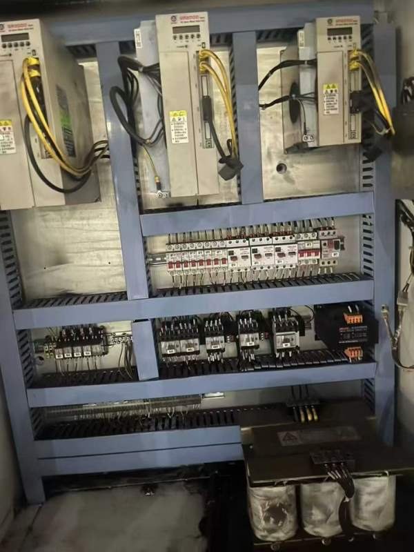 刚刚拿下:2021年丹东华骏CFK6180B1.5米数控车床，同款.