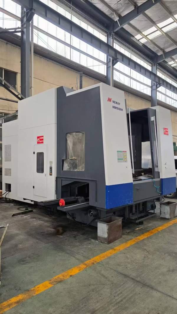 纽威1米单工位卧加。型号HM1006H单工位卧加，发那科系.