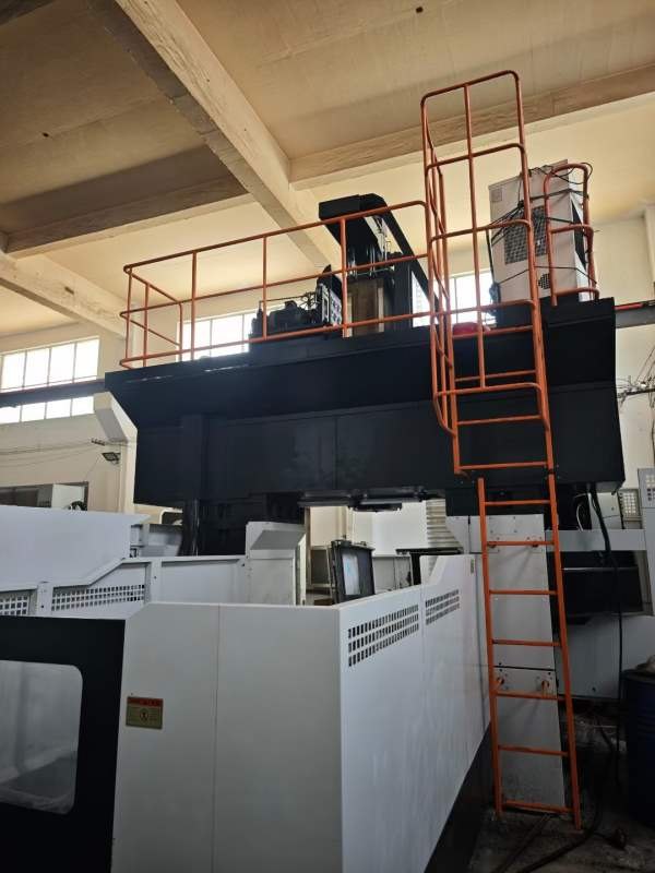 纽威3018龙门五面体加工中心 方滑枕 全自动角度头 50.