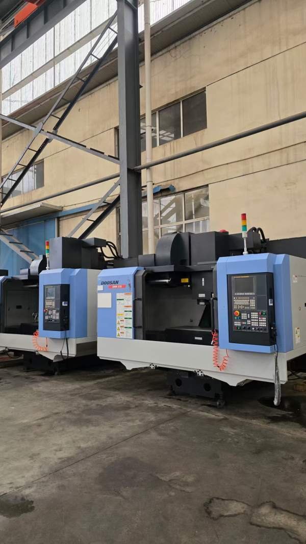 同款2台斗山515立式加工中心 法那科MD带USB系统 三轴.