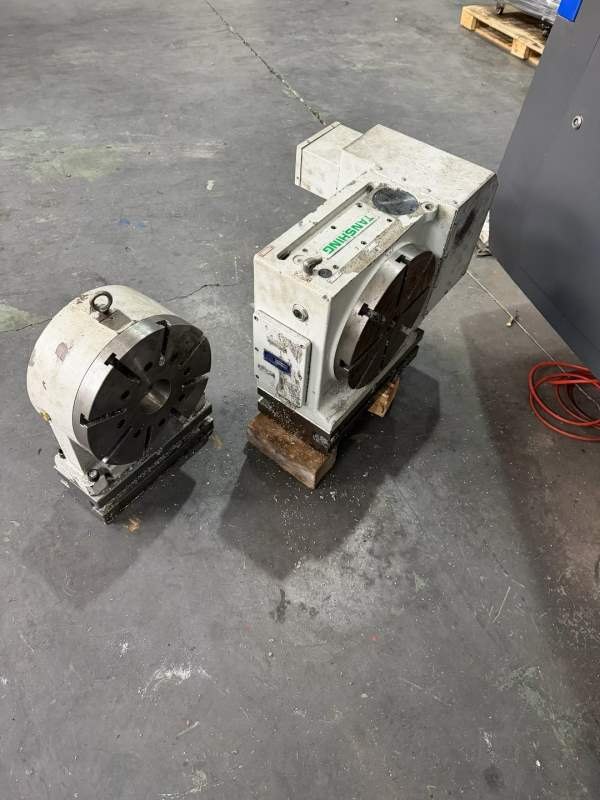 2022年谭兴320四轴，带圆盘尾座，发那科mf系统，油压.