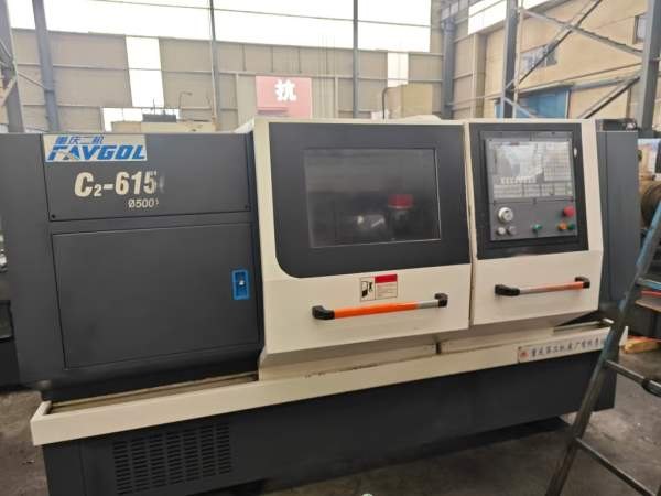 出售重庆二机2018年产，C2-6150X1000数控车，广数系统.